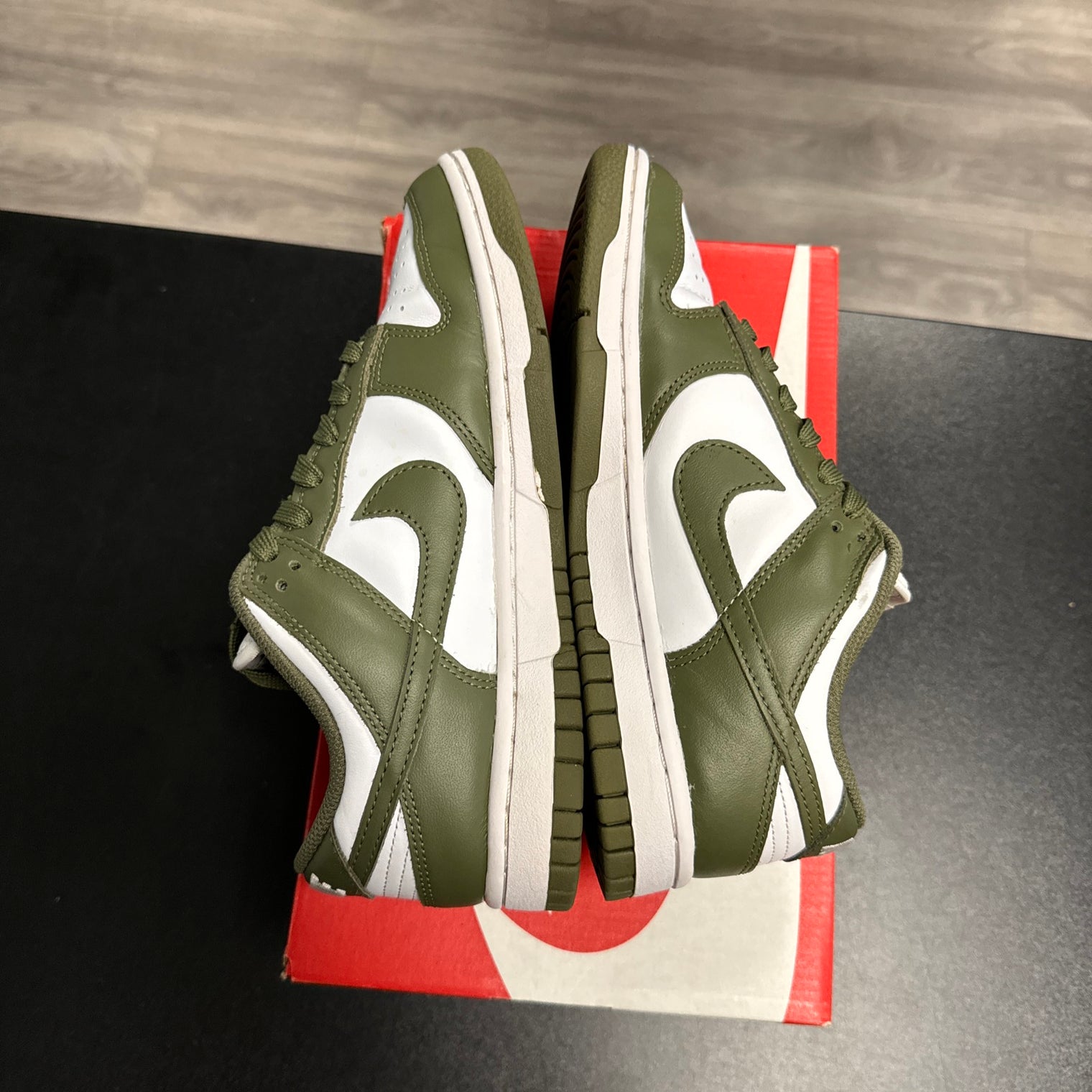 Olive Dunk Low (W) (USED)
