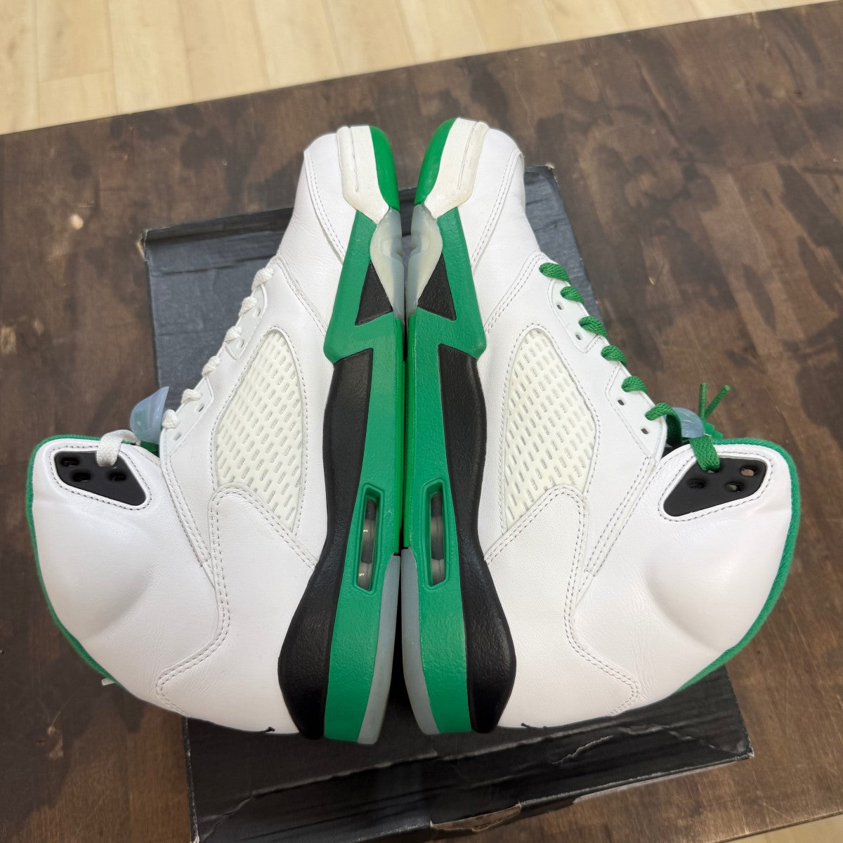 Jordan 5 Retro Lucky Green (Women's) Size 11W (Pre-Owned) - Image 6