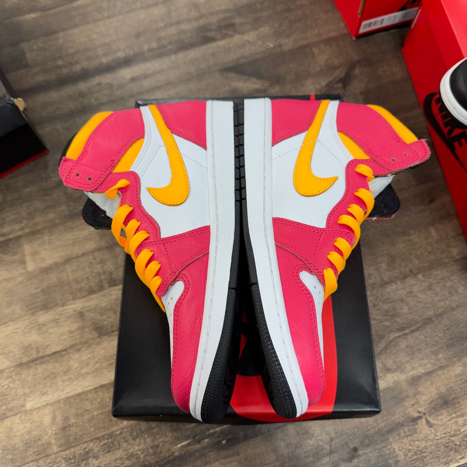 Fusion Red Jordan 1 High (USED)