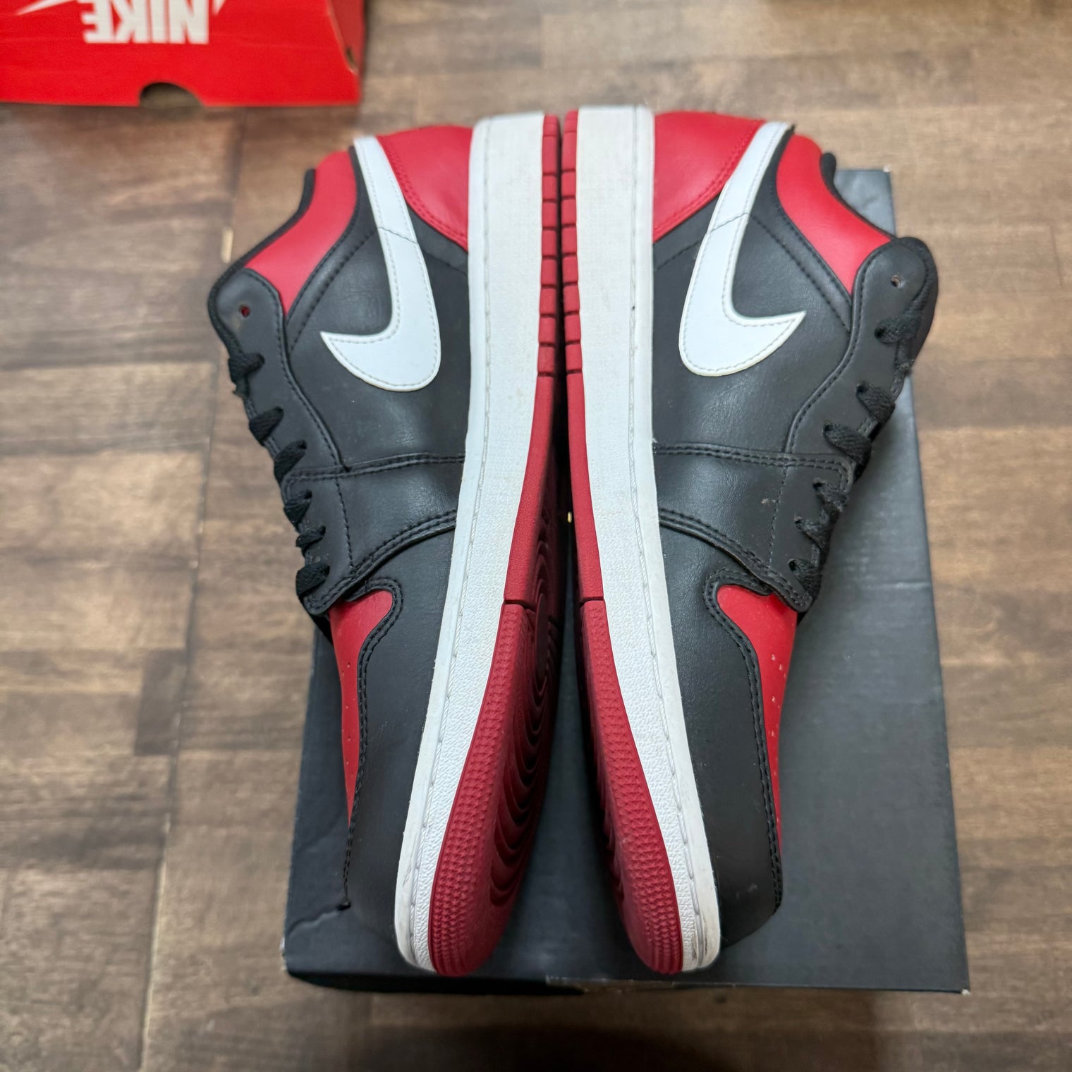 Alternate Bred Toe Jordan 1 Low (USED)