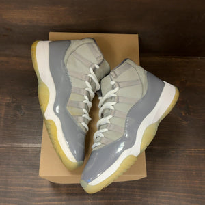 Jordan 11 Retro Cool Grey (2021) Size 9 (Pre-Owned) - Image 2