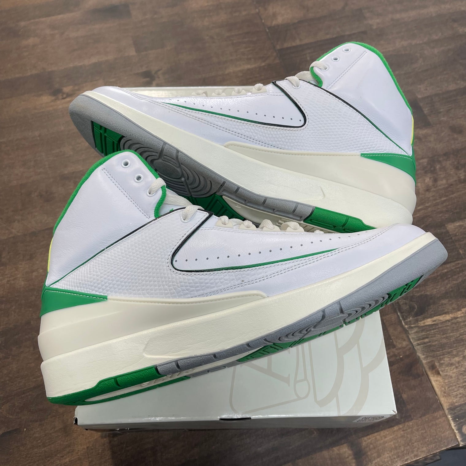 Lucky Green Jordan 2 (USED)