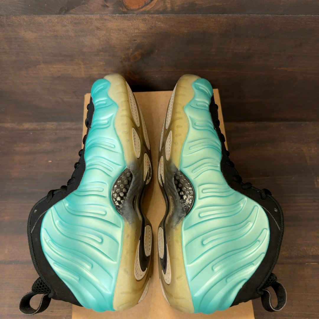 Air Nike Foamposite Pro Island Green Size 9.5 (Pre-Owned) - Image 6