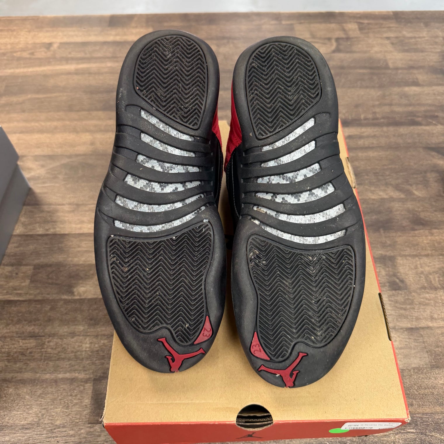 Reverse Flu Game Jordan 12 Retro (USED)