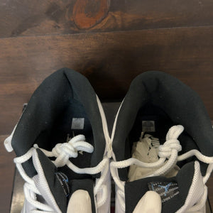 Jordan 11 Retro Legend Blue (2024) - Image 4