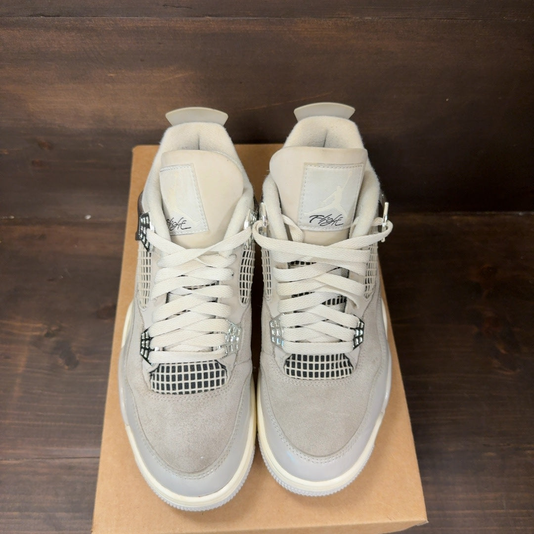 Jordan 4 Retro Frozen Moments (Women's) Size 7.5W (Pre-Owned) - Image 3