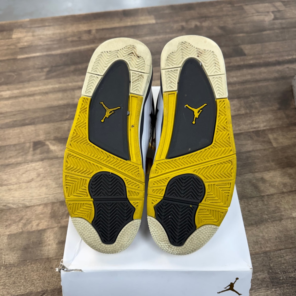 Jordan 4 Retro Vivid Sulfur (Women's) - Image 5