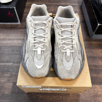 Tephra Yeezy 700 (USED)