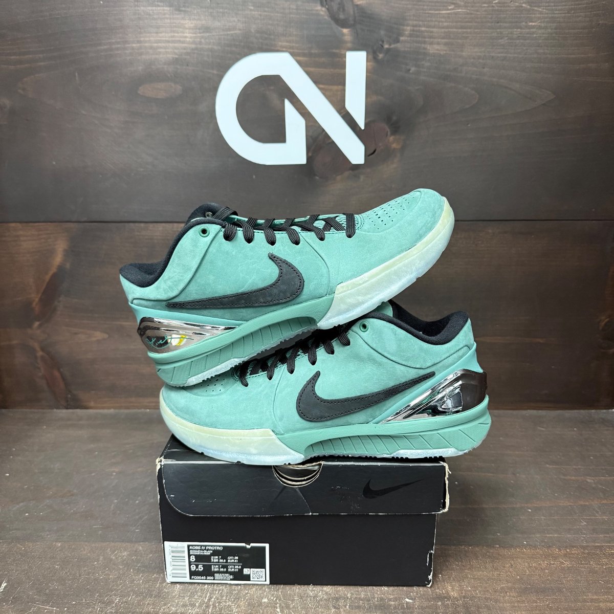 Nike Kobe 4 Protro Girl Dad Size 8 (Pre-Owned) - front