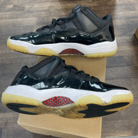 72-10 Jordan 11 Low (USED, No Insoles, No Box)