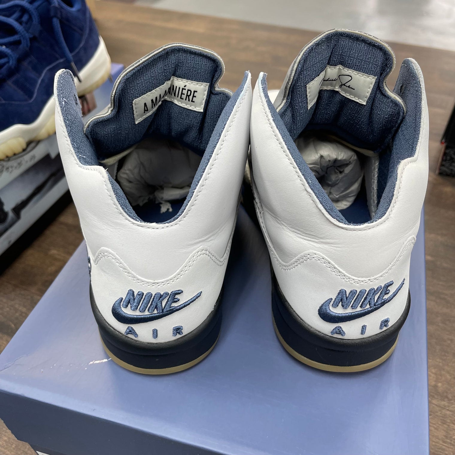 A Ma Maniere Dawn Jordan 5 (W) (USED)
