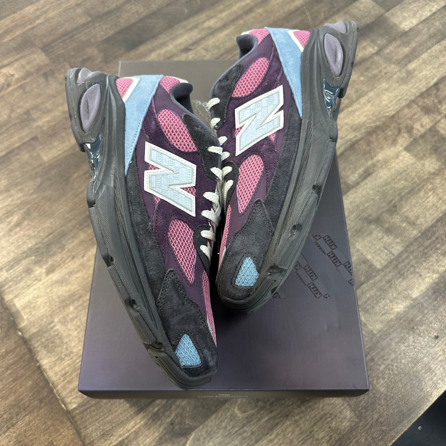 Kith Purple Black New Balance 2010 (USED)