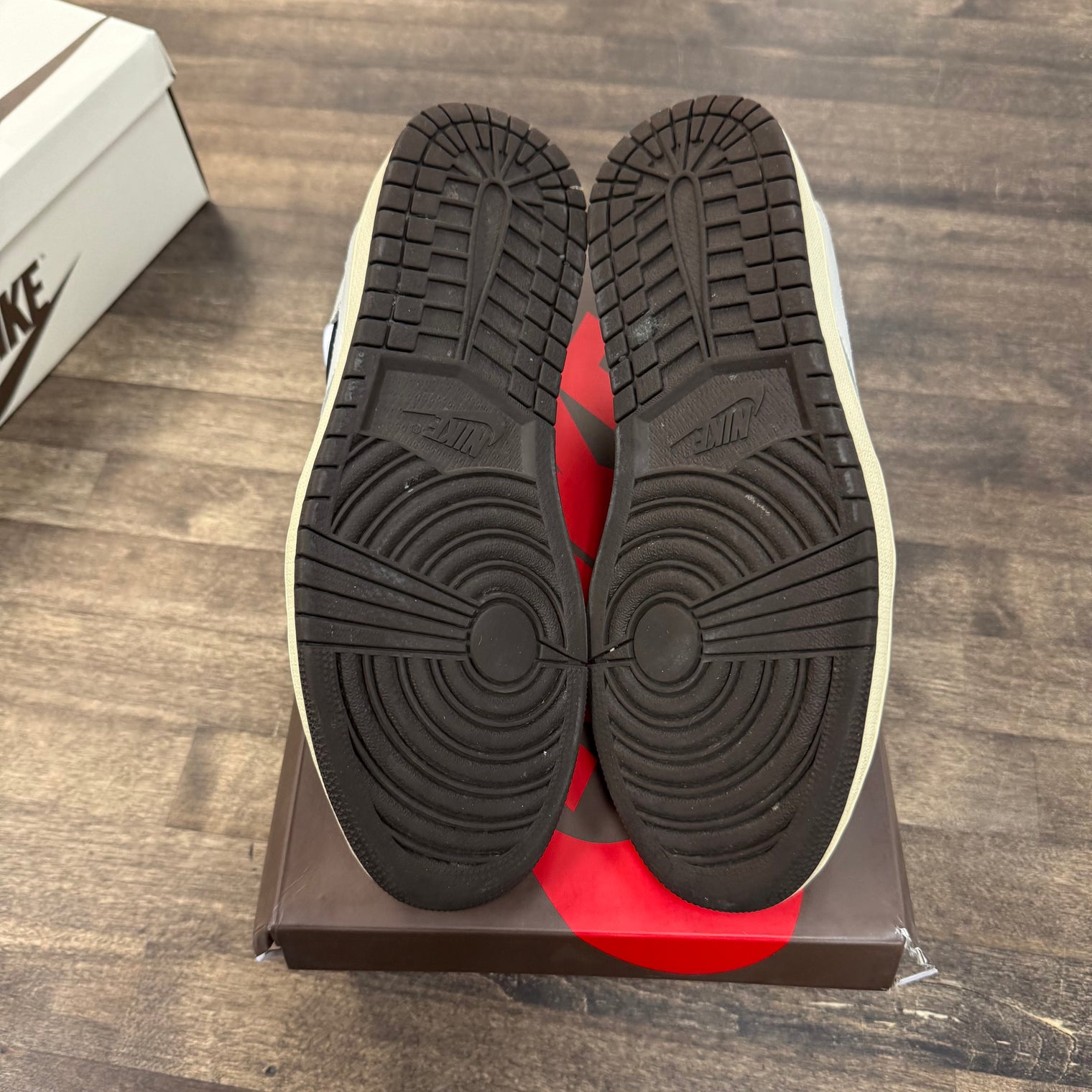 Travis Scott Mocha Jordan 1 Low OG (USED)