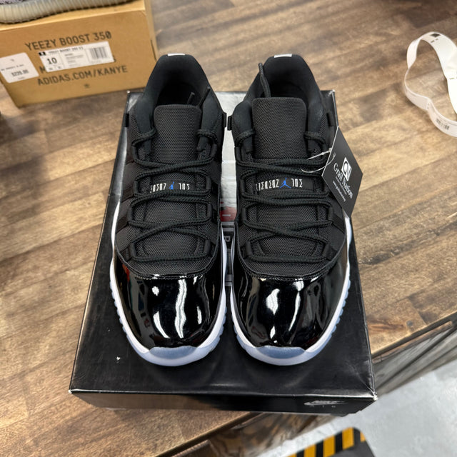 Space Jam Jordan 11 Retro Low (USED)