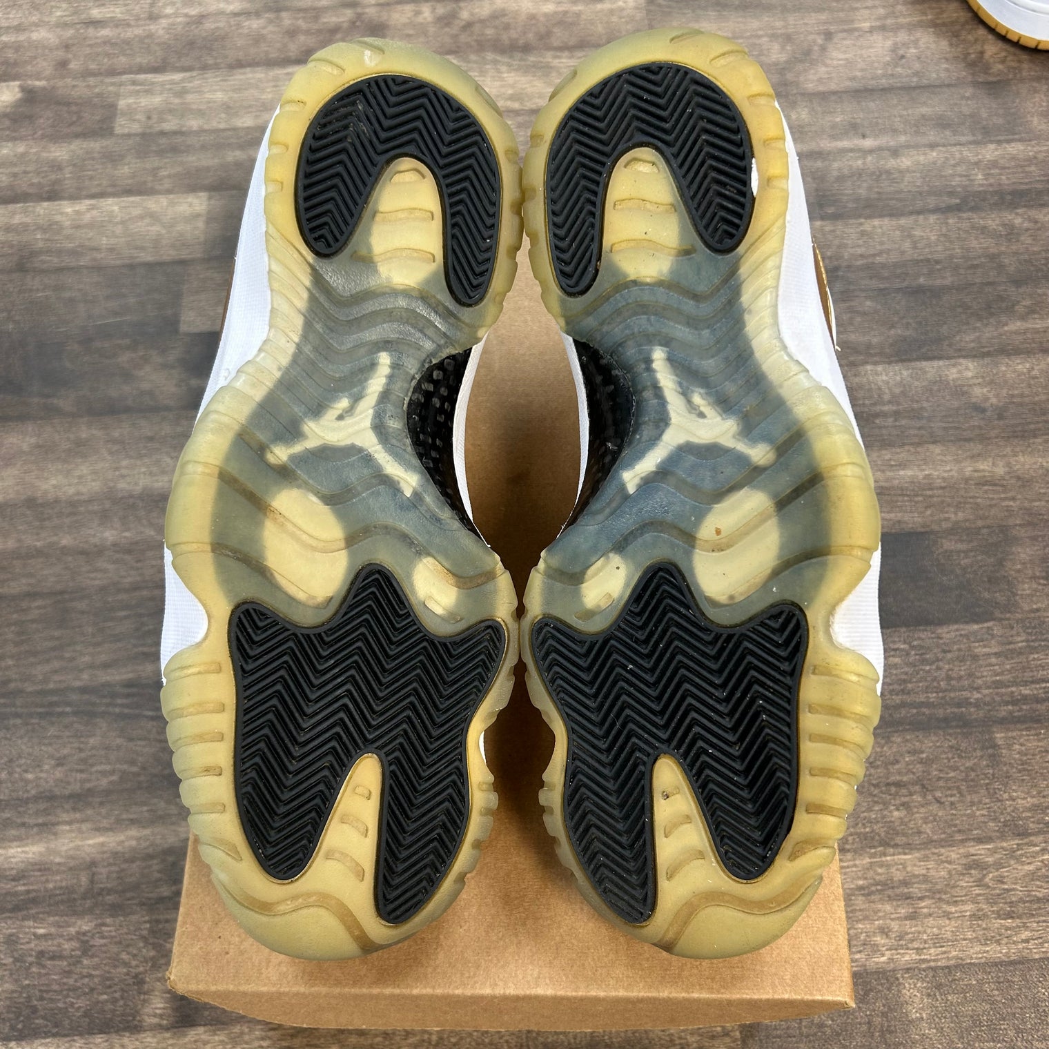 Closing Ceremony Jordan 11 Low (USED, No Box)