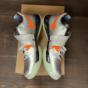 Nike KD 4 Galaxy (2024) Size 9 (Pre-Owned) - Image 4