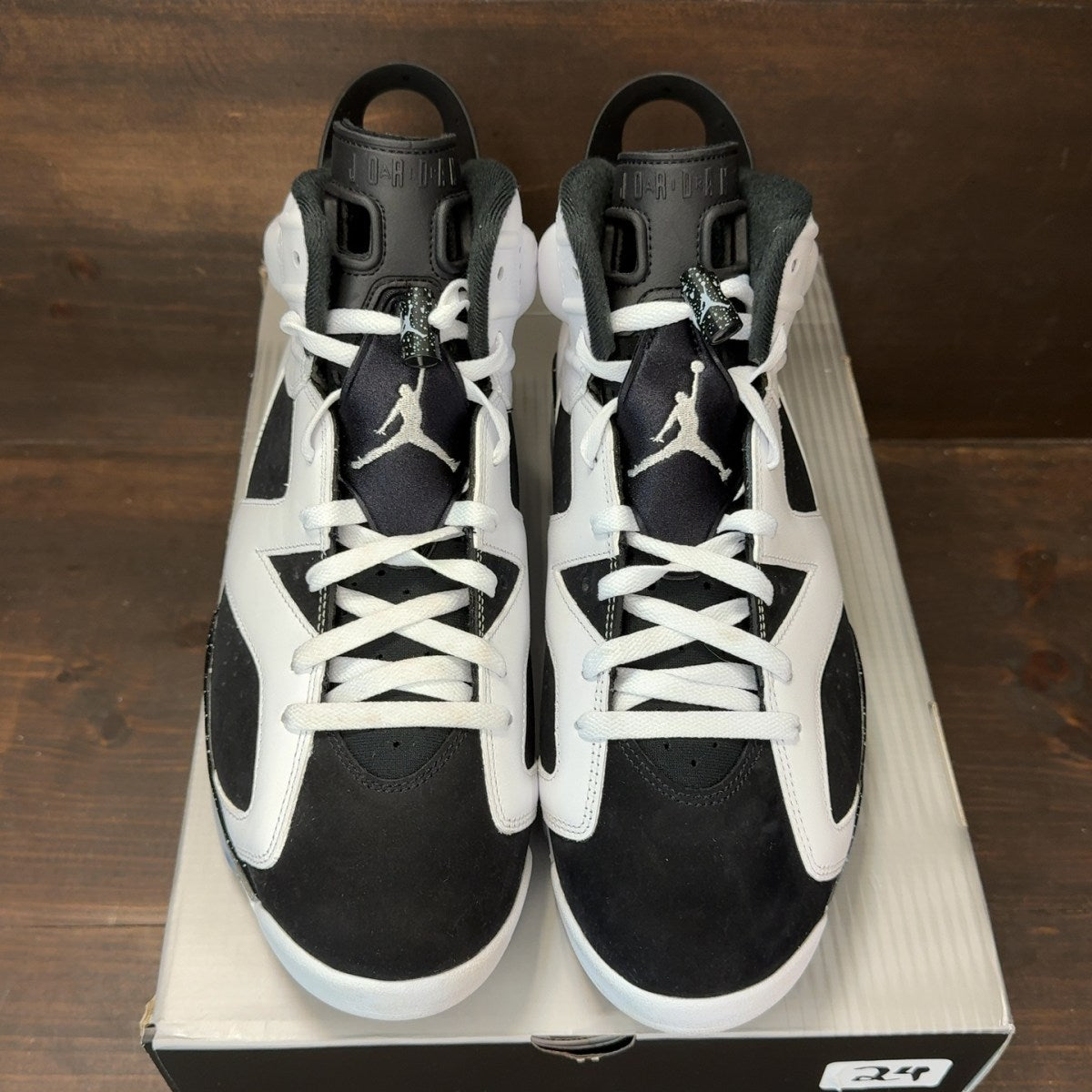 Jordan 6 Retro Oreo (2026) - Image 3
