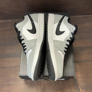 Jordan 1 Low Light Smoke Grey - Image 4