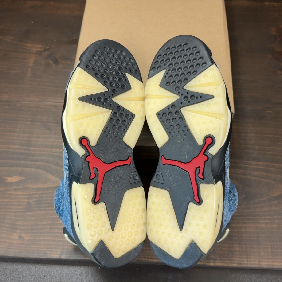 Jordan 6 Retro Washed Denim Size 9 (Pre-Owned) - Image 8