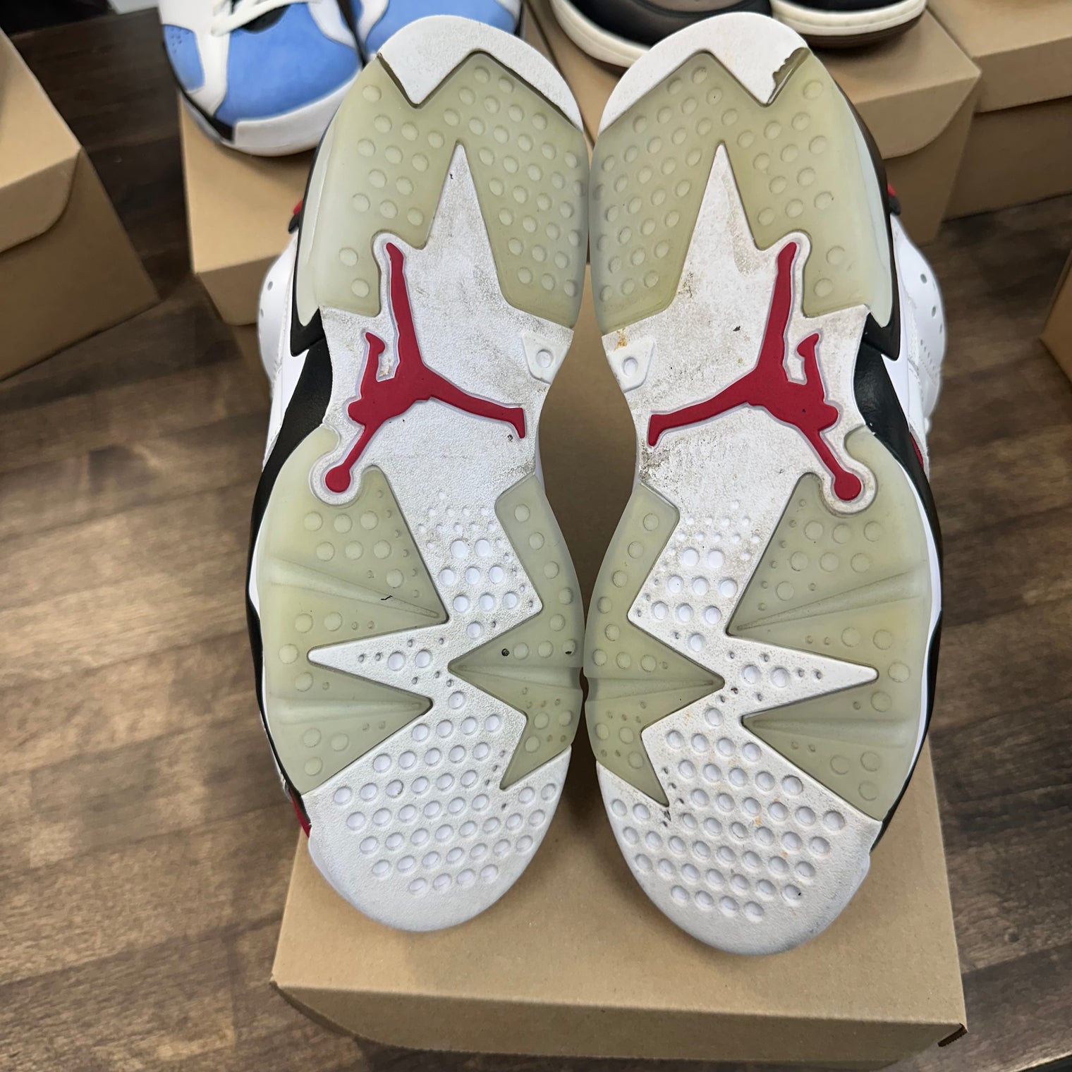 Carmine Jordan 6  (USED,No Box)