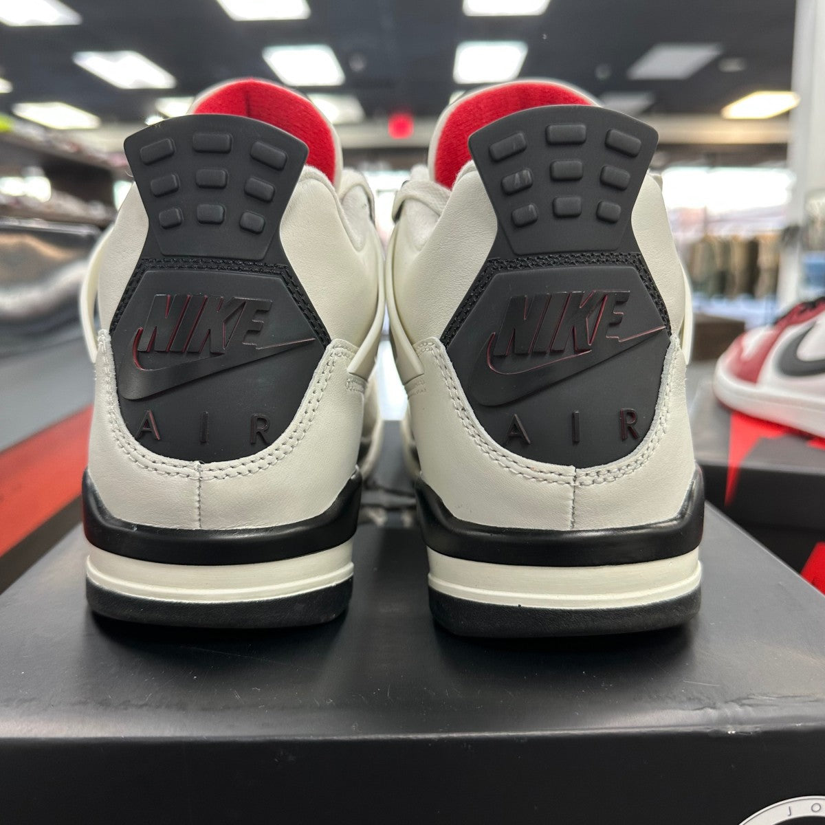 Jordan 4 Retro OG Flight Club - Image 4
