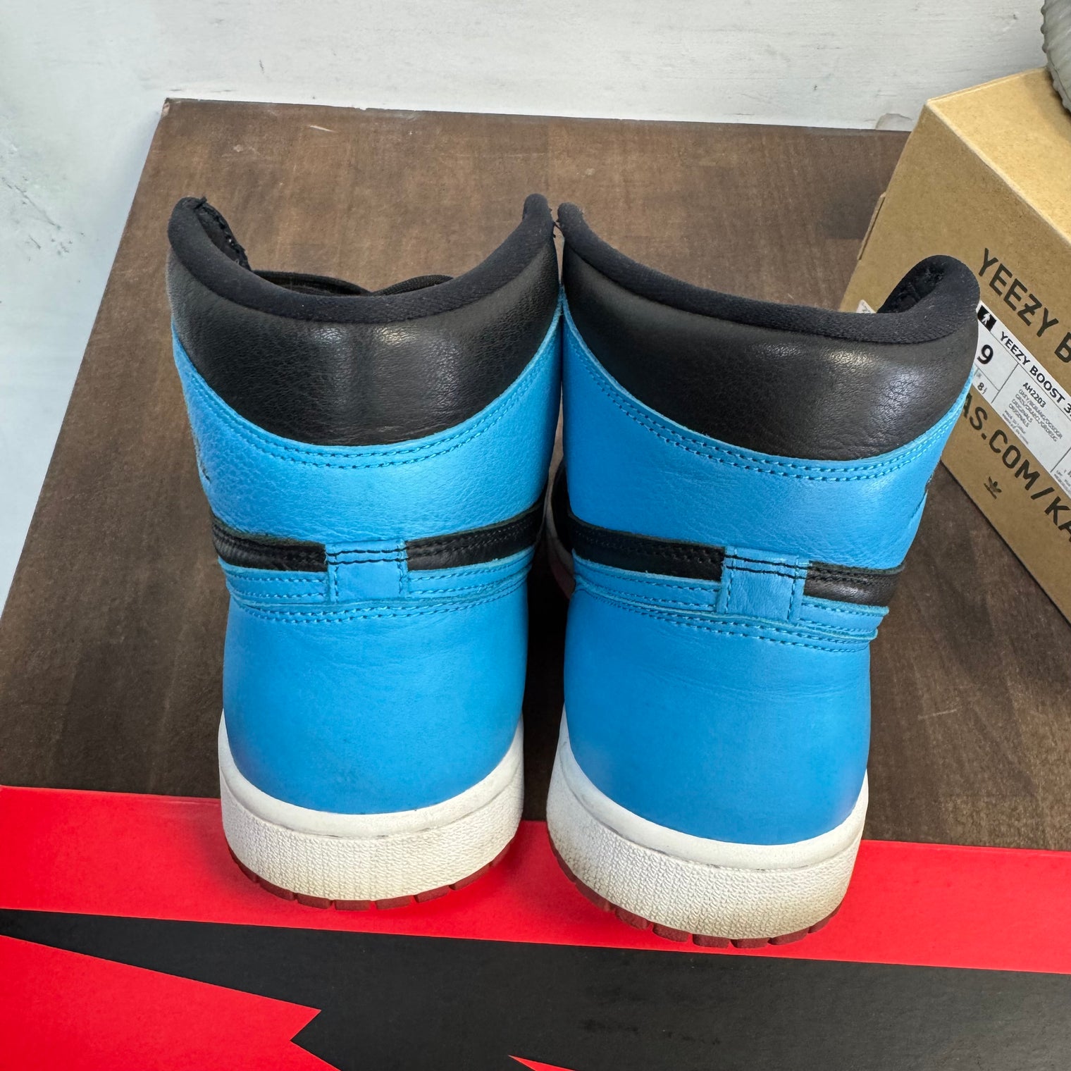 NC to Chi Jordan 1 High (W) (USED, Replacement Box)