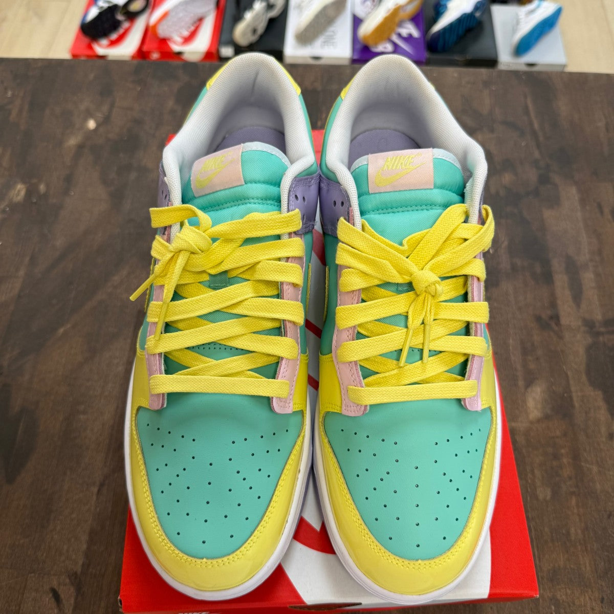 Nike Dunk Low Easter (2026) - Image 2