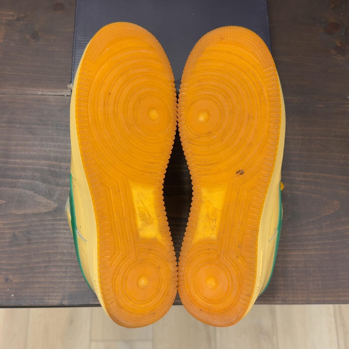 Nike Air Force 1 Low Patent Leather Topaz Gold Pine Green Size 10.5 (Pre-Owned) - aux