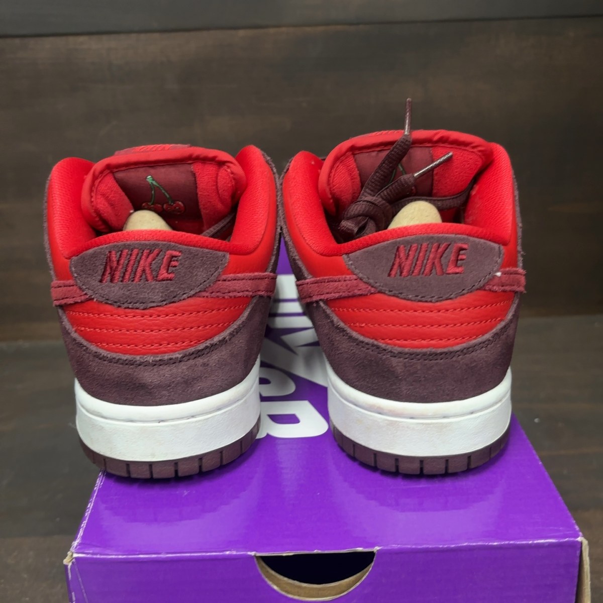 Nike SB Dunk Low Cherry - Image 5
