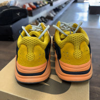 Sun Yeezy 700 (USED)