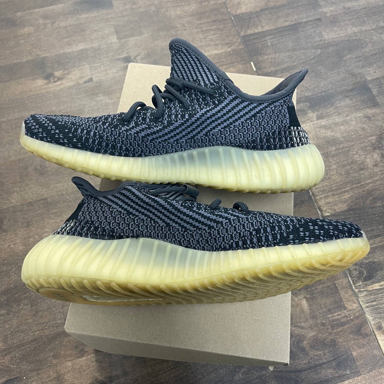 Carbon Yeezy 350 (USED, No Box)