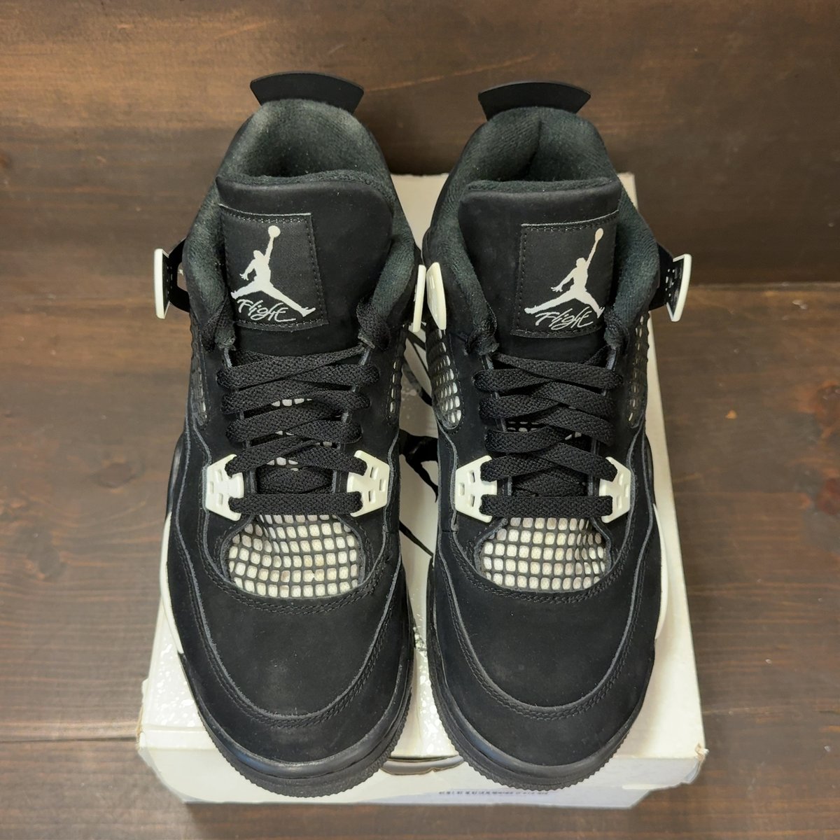 Jordan 4 Retro White Thunder (GS) Size 7Y (Pre-Owned) - tag