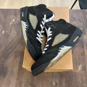 Jordan 5 Retro Black Metallic (2016) Size 8.5 (Pre-Owned) - Image 1