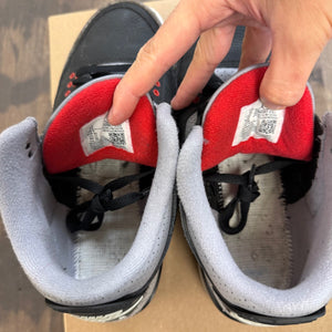 Jordan 3 Retro Black Cement (2024) (GS) Size 7Y (Pre-Owned) - Image 3