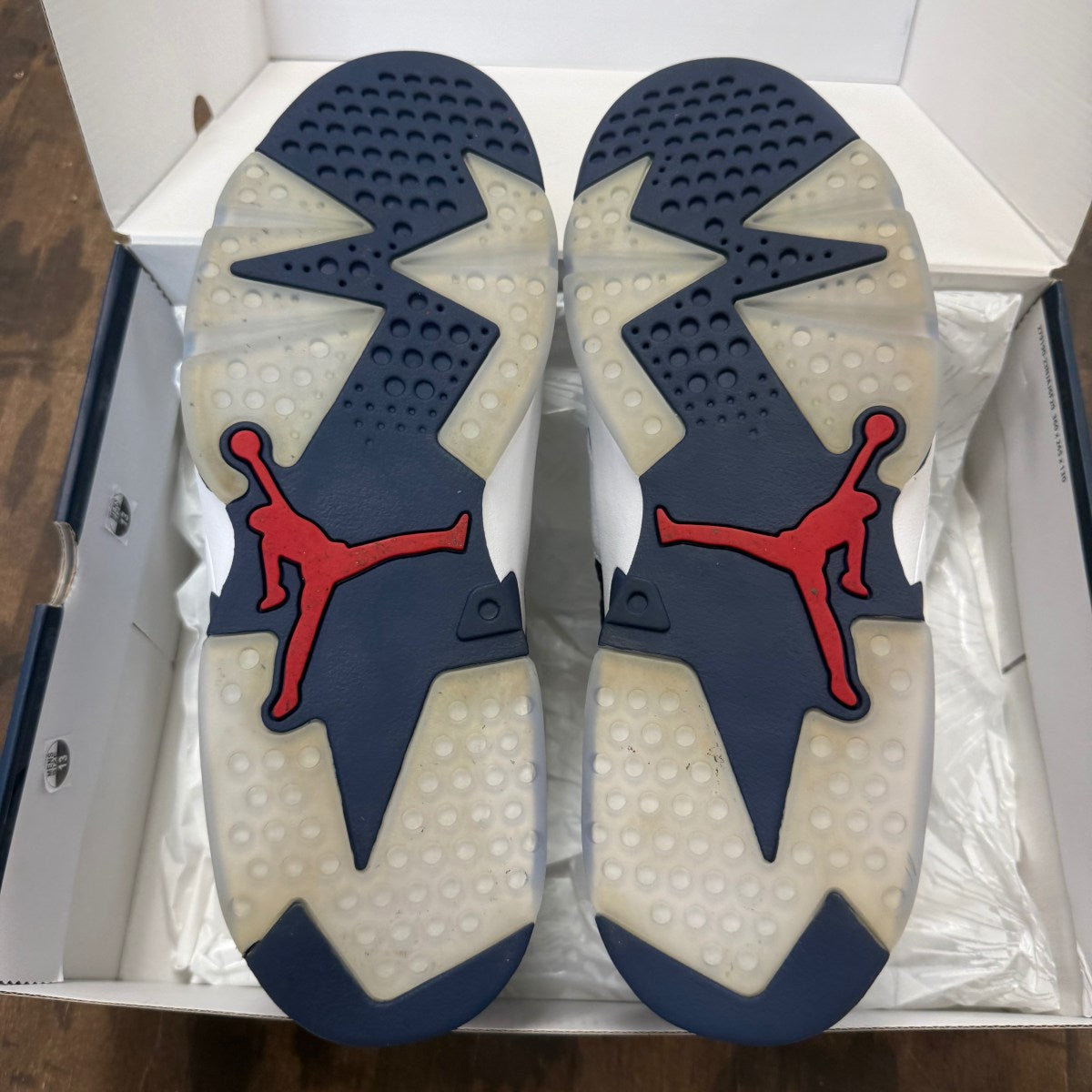 Jordan 6 Retro Olympic (2024) - Image 4