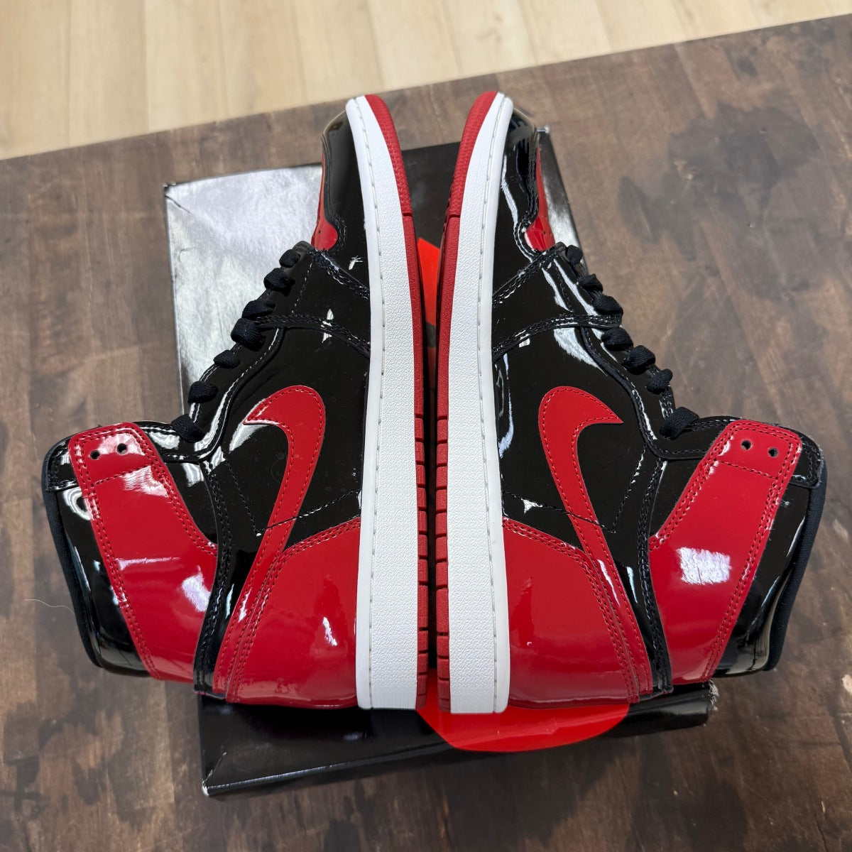 Jordan 1 Retro High OG Patent Bred - Image 4