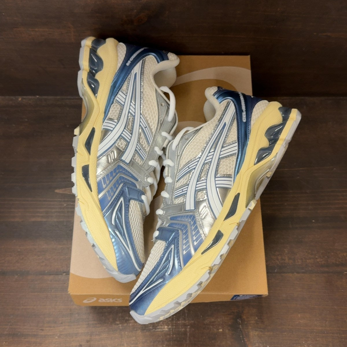ASICS Gel-Kayano 14 Cream Metallic Blue Size 9 (Pre-Owned) - back