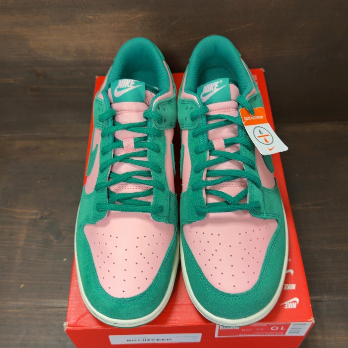 Nike Dunk Low Retro SE Medium Soft Pink Malachite - Image 3