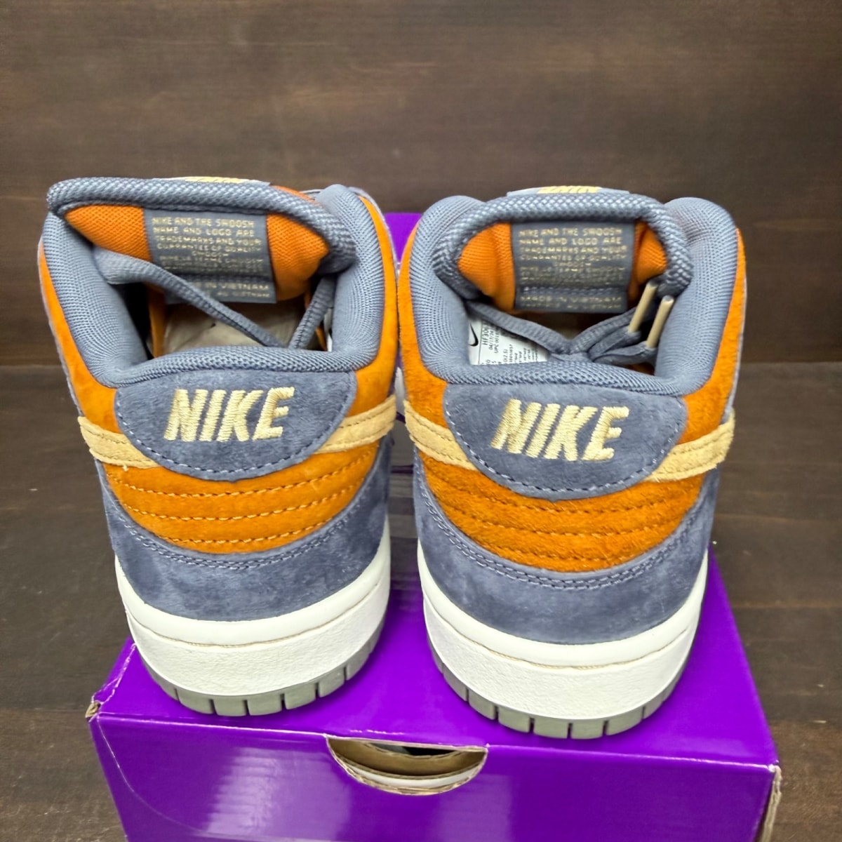 Nike SB Dunk Low Light Carbon Monarch Size 7 (Pre-Owned) - Image 5
