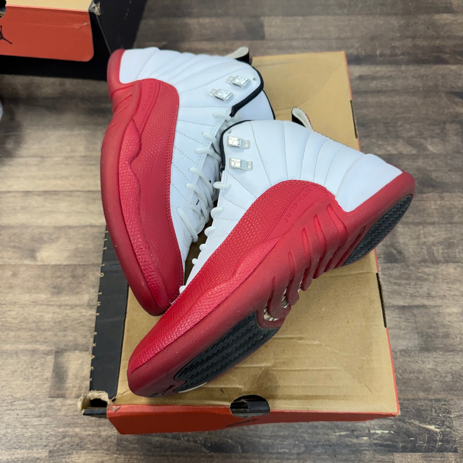 Cherry Jordan 12 (2023) (USED)