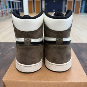 Jordan 1 Retro High Dark Mocha Size 12 (Pre-Owned) - Image 5