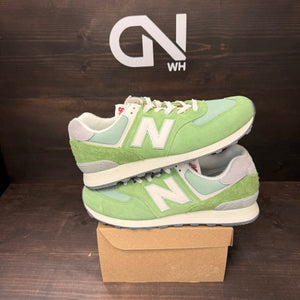 New Balance 574 Chive Sea Salt Size 11.5 (Pre-Owned) - Image 1