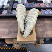 Cloud Yeezy 450 (USED)