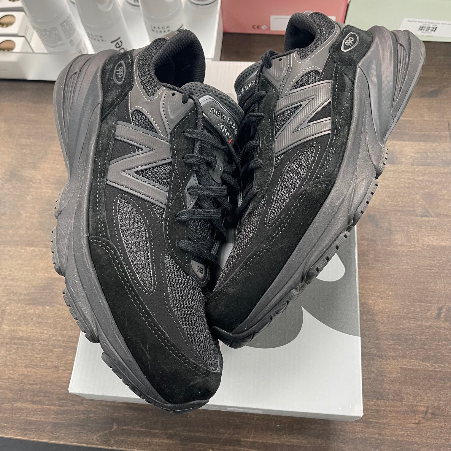 Triple Black New Balance 990v6 (USED, Replacement Box)
