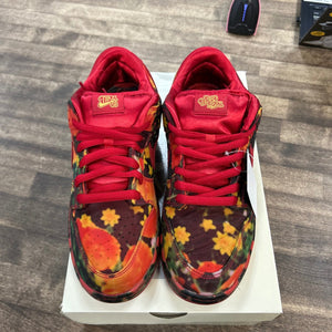 Nike SB Dunk Low The Wizard of Oz Poppy Field - Image 2