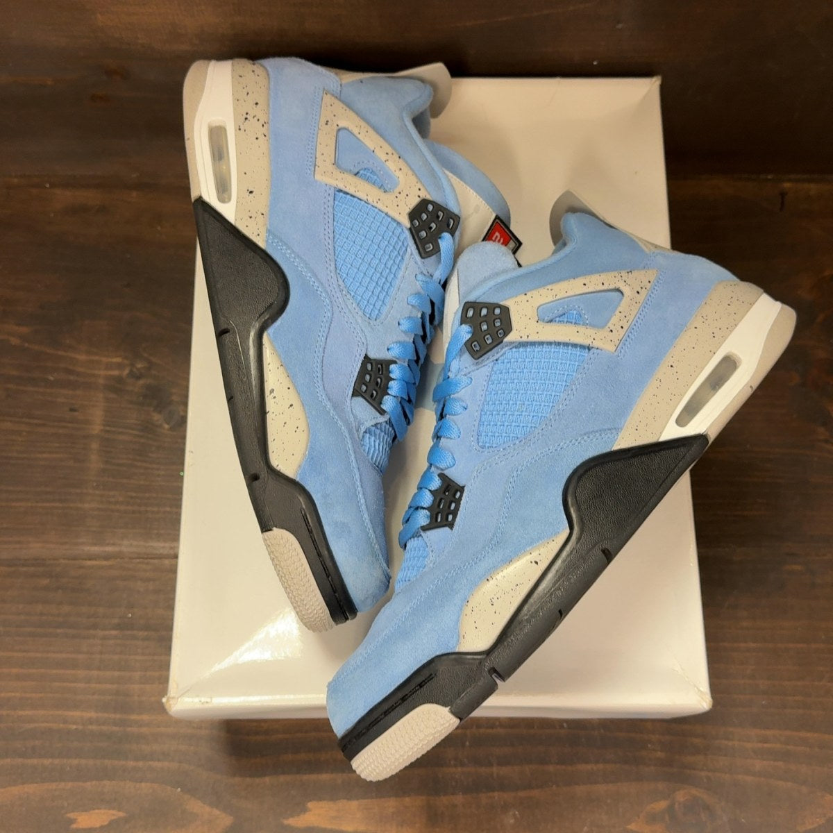 Jordan 4 Retro University Blue - Image 2