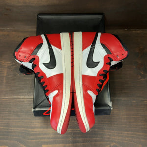 Jordan 1 Retro Chicago (2013) Size 9.5 (Pre-Owned) - Image 4