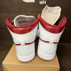 Jordan 1 Retro High '85 OG Metallic Burgundy Size 10.5 (Pre-Owned) - Image 6