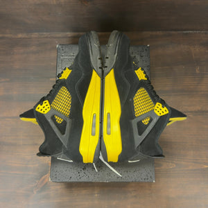Jordan 4 Retro Thunder (2023) - Image 5