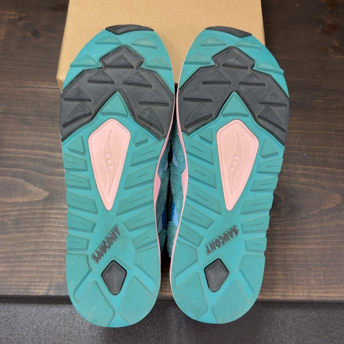 Saucony Grid Shadow 2 Jae Tips What's the Occasion? Wear To A Date Size 10 (Pre-Owned) - Image 8